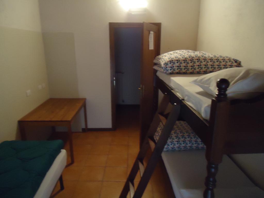 A Pousada Rifugio Alpetto Di Torno Sormano Exterior foto